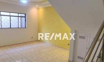 Imagem 6: Sobrado com 4 quartos ao lado do centro