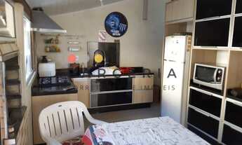 Imagem 3: Casa com 03 dormitórios, sendo 01 suíte com piscina no bairro Madri Palhoça