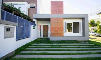 Imagem 2: Casa para Venda em Porto Alegre, Hípica, 3 dormitórios, 1 suíte, 2 banheiros, 1 vaga