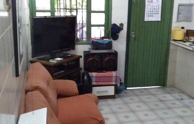 Imagem 5: CASA LOTE INTEIRO COM PISCINA ESCRITURADA