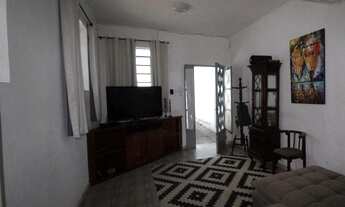 Imagem: BELO HORIZONTE - Casa Padrão - Lourdes