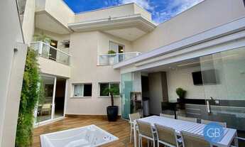 Imagem: Sobrado com 3 suítes, salão de festas,300