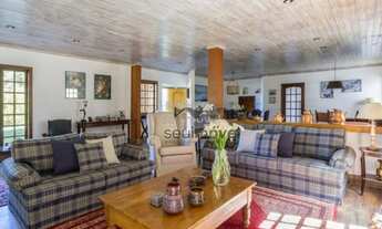 Imagem 7: Casa em Campos do Jordão - Com 4 dormitórios e uma vista deslumbrante!!