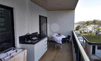 Imagem 2: Amplo apartamento de 3 quartos, pé na areia na Praia de Peracanga - Guarapari