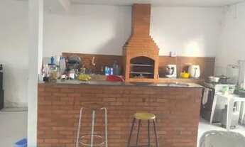 Imagem 2: Casa triplex com 5 quartos terraço em rua fechada no Pechincha