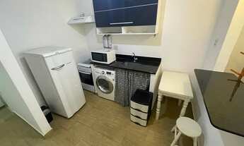 Imagem 3: Conjugado reformado uma quadra da praia a venda - 325.000 - COPACABANA