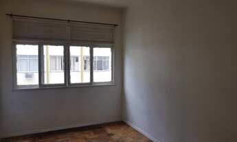 Imagem 4: Kitnet com banheiro e cozinha