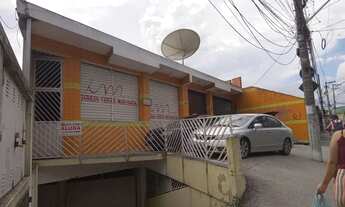 Imagem: Aluga se casa de 4 comodos com garagem próx