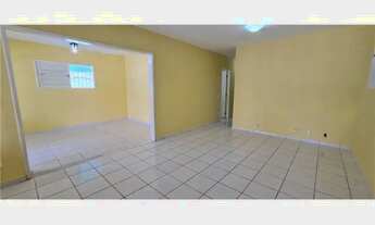 Imagem 6: Casa perto da Praça do Disco Voador 3 quartos com suíte e chalé 282m² 4 vagas cobertas