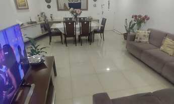 Imagem 1: Excelente Apartamento Reformado de 130m2 na Francisco da Cunha para Venda