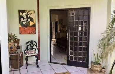 Imagem 3: Alugo Casa com 6 suítes e Piscina no Jd. Califórnia