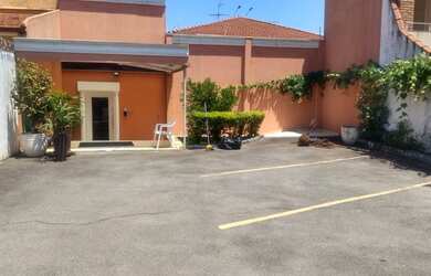 Imagem 2: Casa para locação 12 salas, gerador, quintal