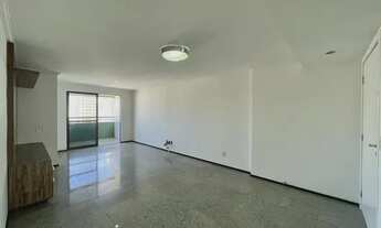 Imagem 7: Excelente localização, este apartamento na Aldeota amplo e confortável espera por você