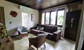 Imagem 8: Casa charmosa e aconchegante no centro de Sombrio, com três quartos