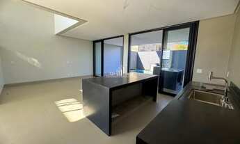 Imagem 7: Sobrado com 3 suítes plenas, incluindo uma master, Localizada no Jardins Barcelona