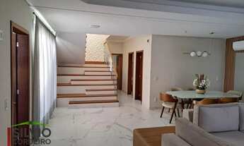 Imagem 4: Casa alto padrão, com 03 suítes - LAGOA DA CONCEIÇÃO