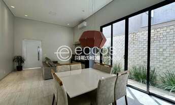 Imagem 2: Casa em condomínio à venda, 3 quartos, 1 suíte, 2 vagas, Estância dos Ipês - UBERABA/MG