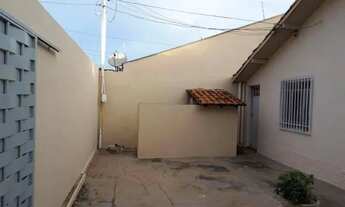 Imagem 3: Casa com 3 quarto(s) no bairro Jd. Gramado em Cuiabá - MT