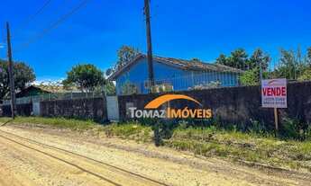 Imagem: Casa com Terreno Amplo em Localização