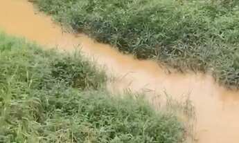 Imagem 3: He Lote plano com construção! Aceitamos ofertas!