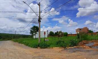 Imagem: Vendo terreno na entrada do bairro são