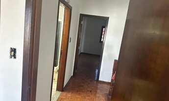 Imagem 2: Imóvel para aluguel possui 250 metros quadrados com 6 quartos em Centro - São José dos Cam