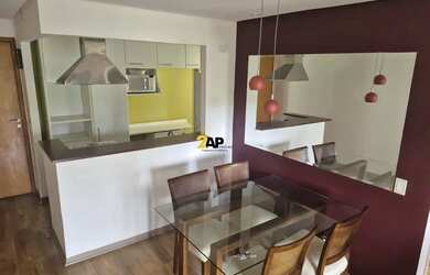 Imagem 2: Apartamento de 2 quartos com 1 suíte, 2 Banheiros, 3 salas, 1 vaga mobiliado c/ eletrodomé