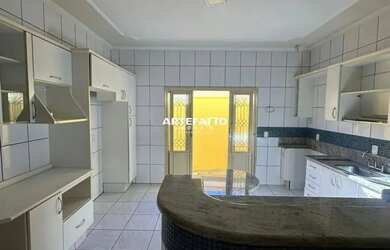 Imagem 4: Casa com 3 dormitórios no bairro Vila Santa Cruz