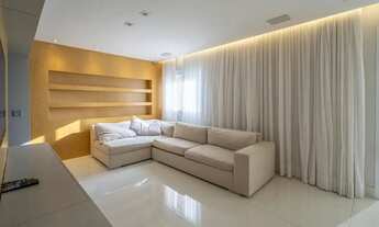 Imagem 2: Apartamento de luxo com 2 suítes, 3 salas, varanda gourmet, com 171m², 4 vagas à venda no