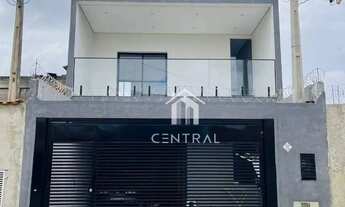 Imagem: Maravilhoso sobrado com 4 quartos