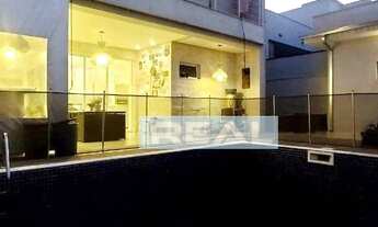 Imagem 4: Extraordinária casa no Portal dos Ipes - Lago de carpas na sala e 3 Suítes