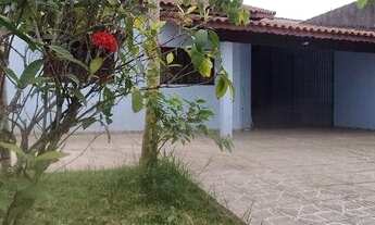 Imagem 2: Casa com amplo quintal à venda no Jardim Regina - Itanhaém SP