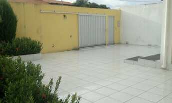 Imagem 3: Excelente casa com área de 360 m² na Cohama, com garagem para 05 carros, 04 quartos sendo