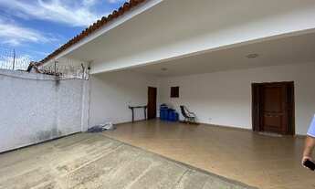 Imagem: Casa para venda tem 288 metros quadrados