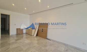 Imagem 6: Imóvel para venda tem 334 metros quadrados com 4 quartos