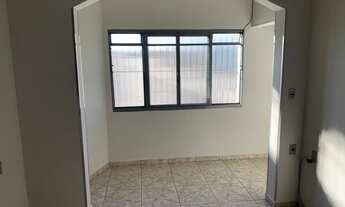 Imagem 2: Sobrado para aluguel tem 55 metros quadrados com 2 quartos em Jd dos Eucaliptos - Caieiras