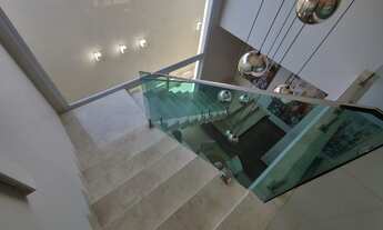 Imagem 3: Magnífico sobrado com detalhes e acabamentos de altíssimo padrão