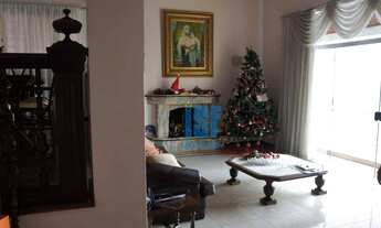 Imagem 2: Sobrado com 3 dormitórios, sendo 3 suites e 3 vagas de garagem à venda, 356 m² por R$ 1.32