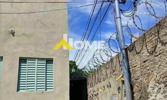 Imagem 5: Casa para Venda em Belo Horizonte, Indústrias I (Barreiro), 2 dormitórios, 1 banheiro, 4 v