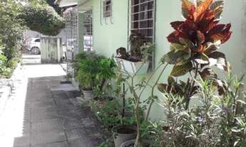 Imagem 2: Casa com 3 qts sendo 1 suíte, 1 vaga de garagem coberta, próximo da avenida, por R$ 142.00