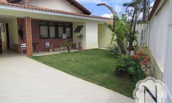 Imagem 2: Casa com edícula e amplo quintal à venda no Suarão - Itanhaém SP