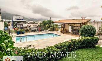 Imagem: Casa em rua fechada, com 4 dormitórios