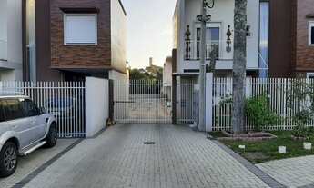 Imagem 3: Sobrado em condomínio, com 3 quartos, sendo 1 suíte à venda, 114 m² por R$ 698.000 - Campo