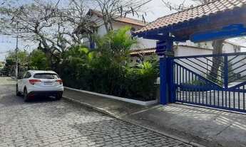 Imagem 2: 2 Quadras da Praia do Peró