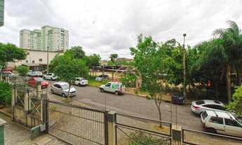 Imagem 14: Apartamento / 2 Dormitórios / 1 Vaga / Cavalhada / Porto Alegre