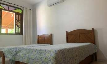 Imagem 7: Casa para aluguel e venda possui 200 metros quadrados com 4 quartos