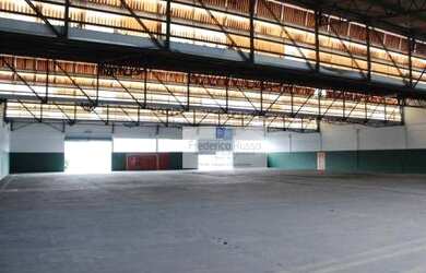 Imagem 2: Galpão para alugar, 3320 m² por R$ 18 m² - Vila São Leopoldo - São Bernardo do Campo/SP
