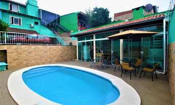 Imagem 2: Casa / 4 dormitórios / 3 Banheiros / 4 Vagas / Parque dos Maias / Porto Alegre