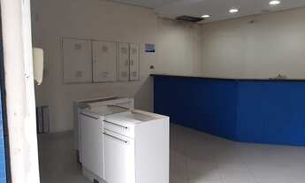 Imagem 4: Salão com 180m² mais mezanino com 70m² com 8 salas, 3 banheiros e 2 copas