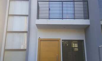 Imagem 2: Sobrado Triplex com 2 suítes, Nova Brasília - Joinville - SC